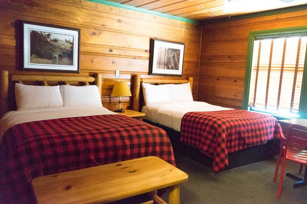 Shaver Lake Village Hotel Екстериор снимка
