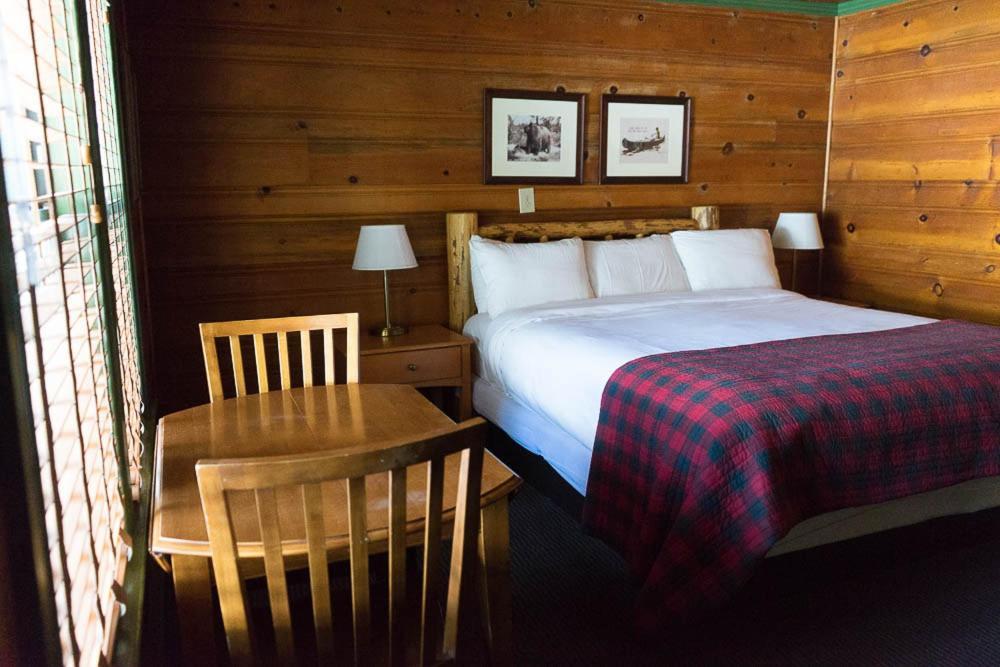 Shaver Lake Village Hotel Екстериор снимка