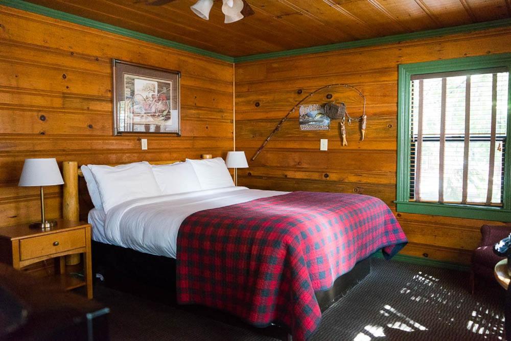 Shaver Lake Village Hotel Екстериор снимка