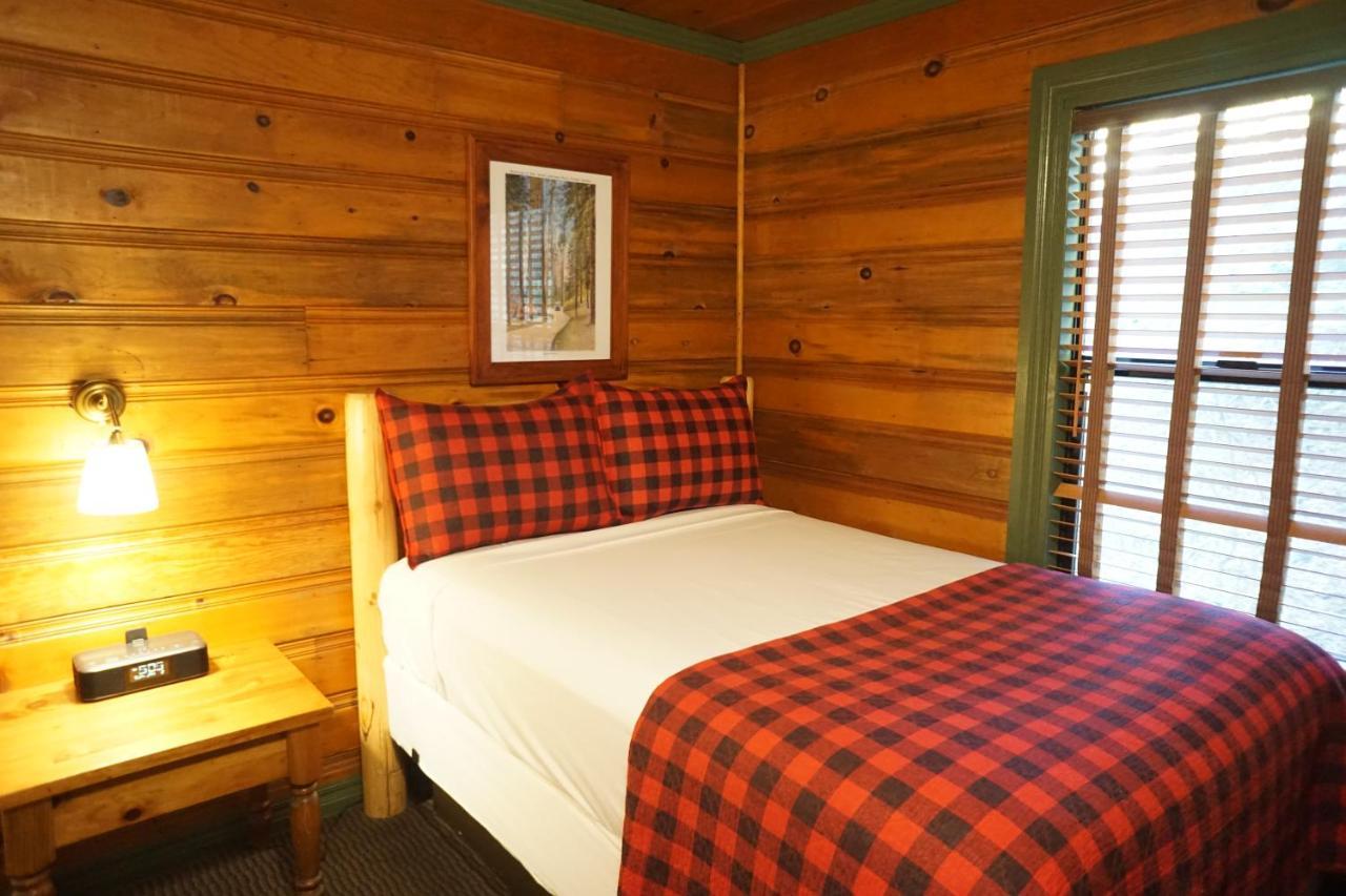 Shaver Lake Village Hotel Екстериор снимка