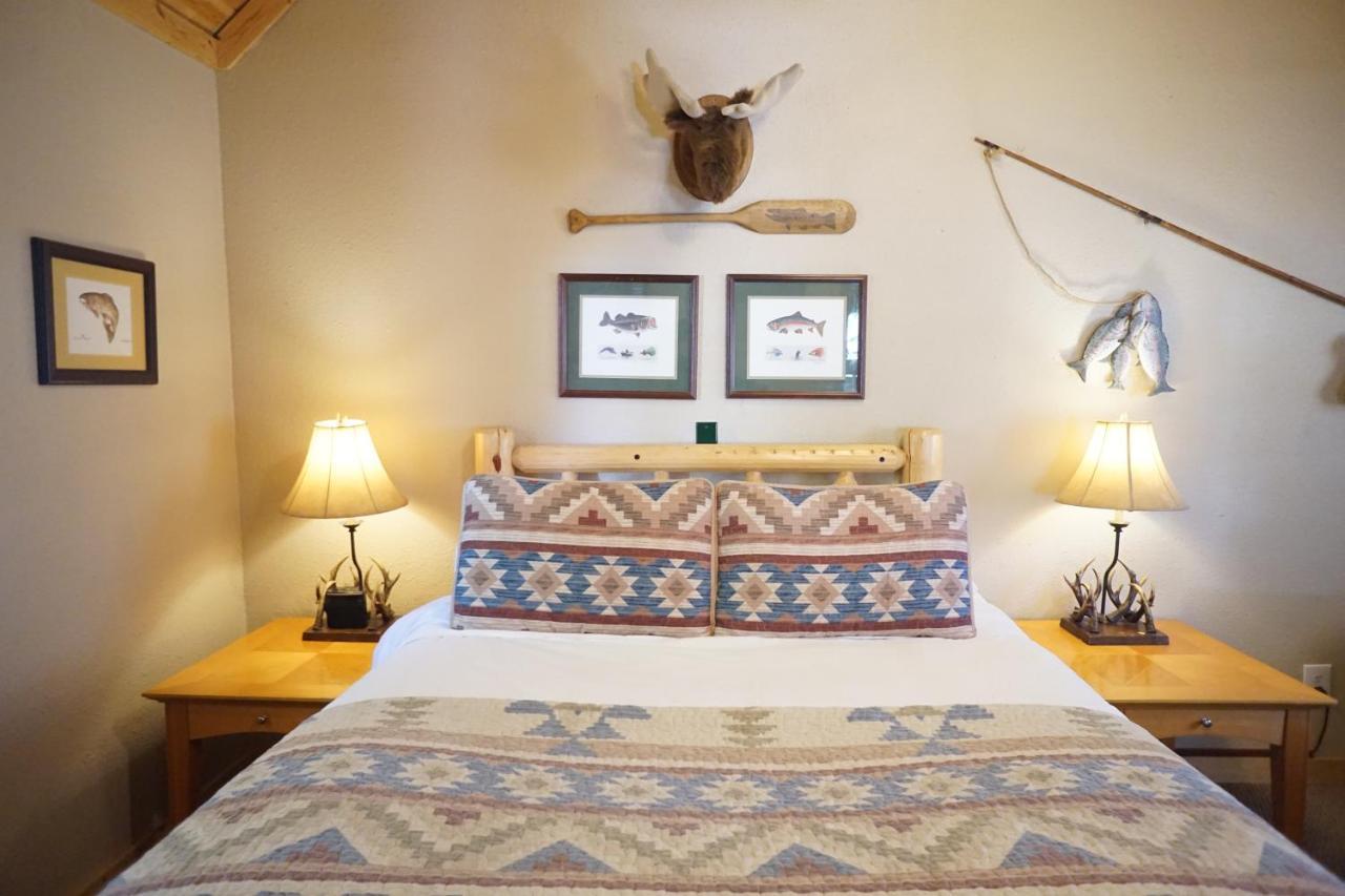 Shaver Lake Village Hotel Екстериор снимка