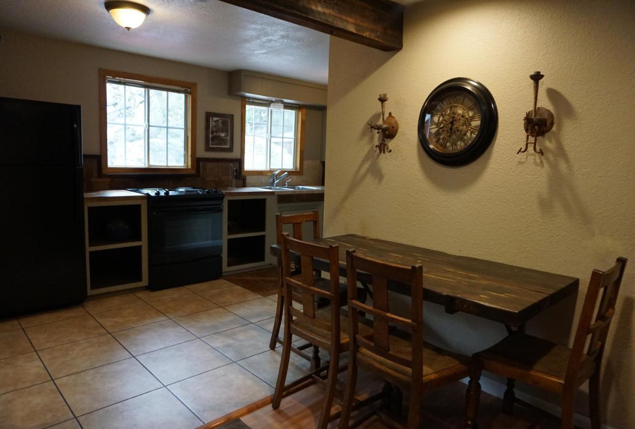 Shaver Lake Village Hotel Екстериор снимка