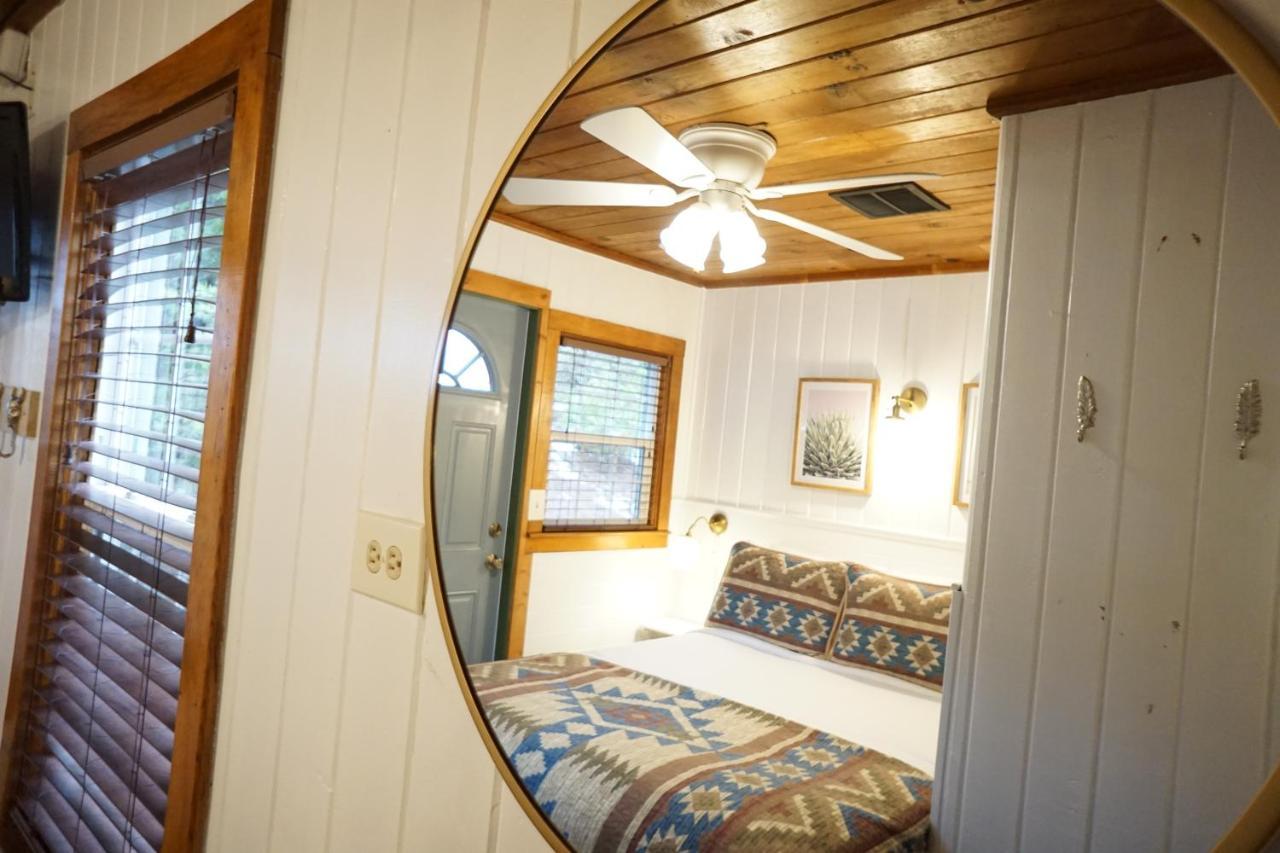 Shaver Lake Village Hotel Екстериор снимка