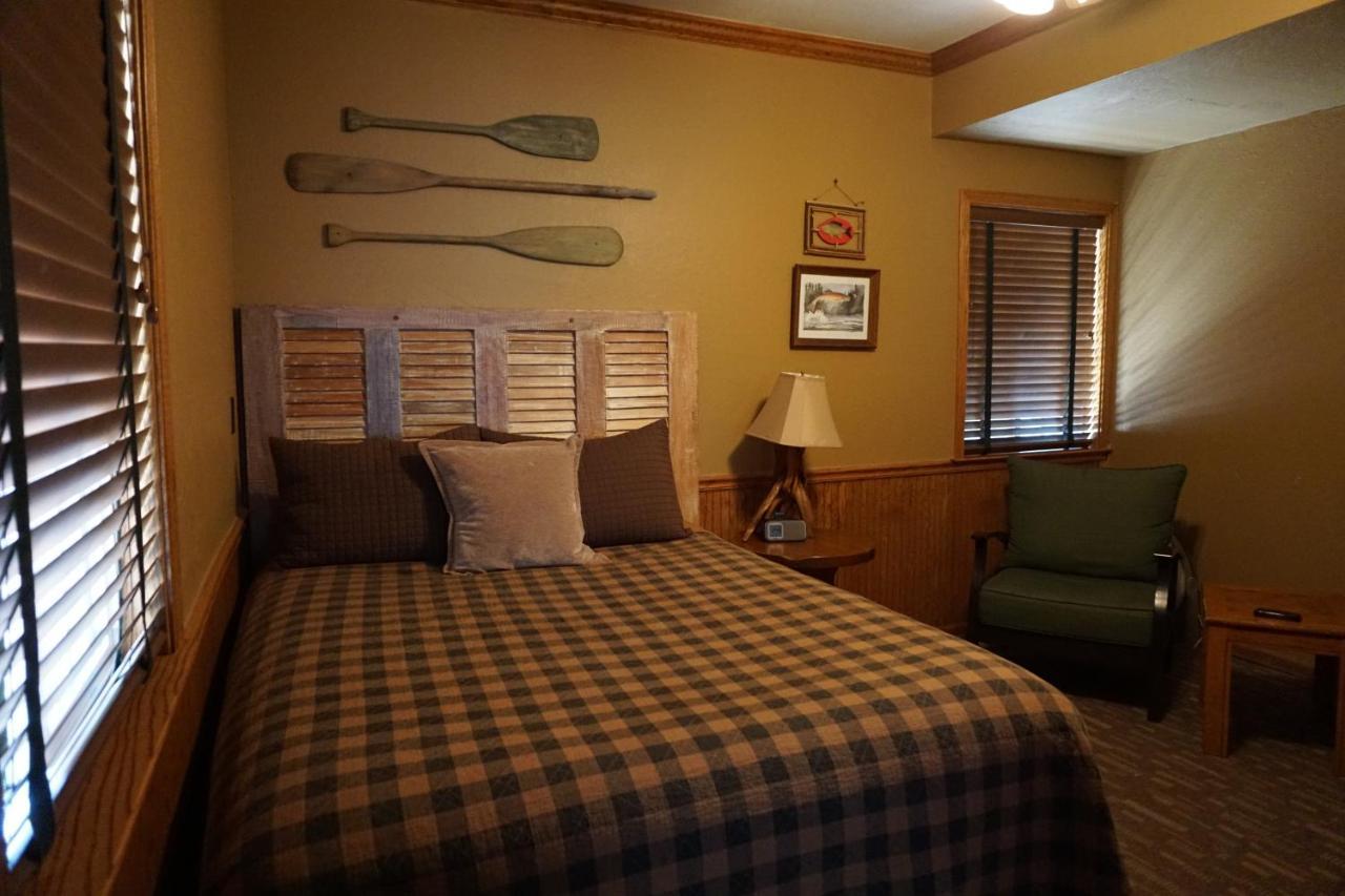 Shaver Lake Village Hotel Екстериор снимка
