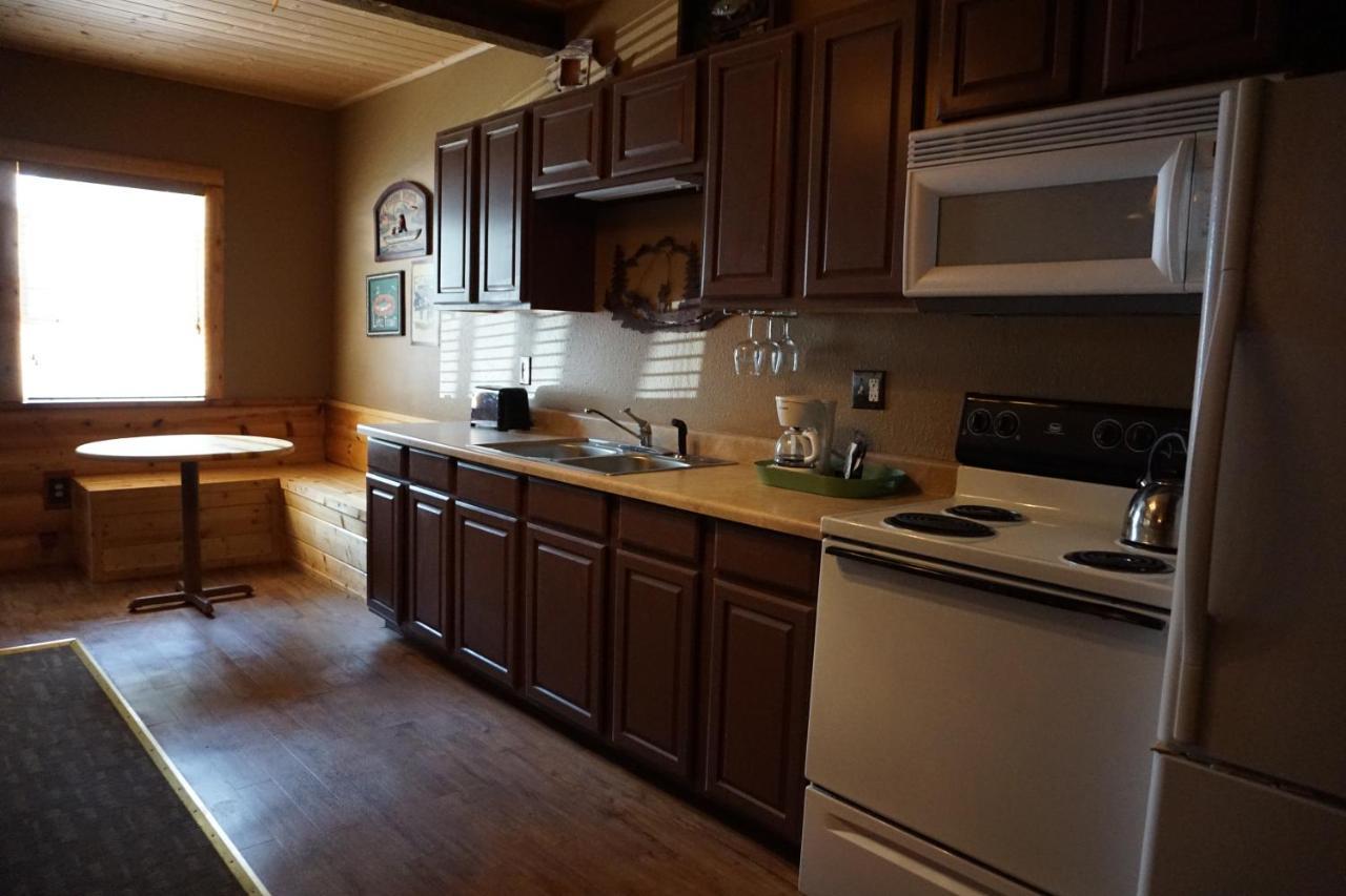 Shaver Lake Village Hotel Екстериор снимка