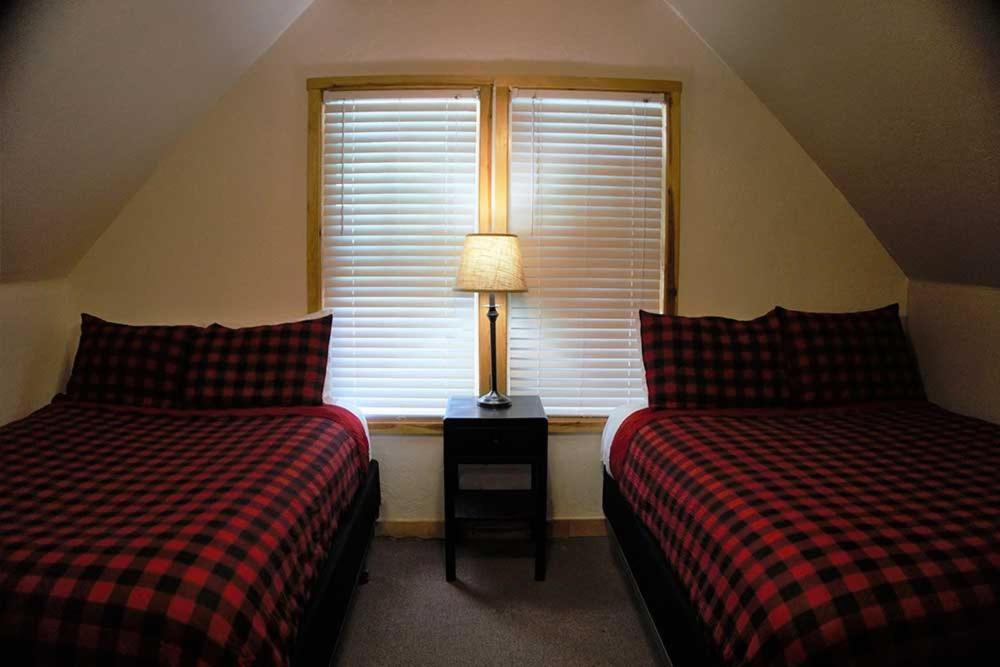 Shaver Lake Village Hotel Екстериор снимка